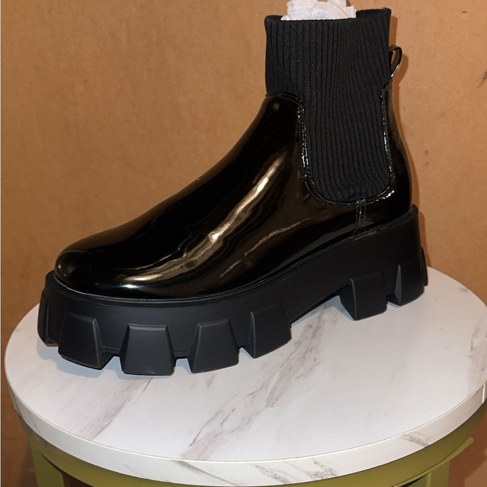 Ardene Glossy Black Ankle Booties